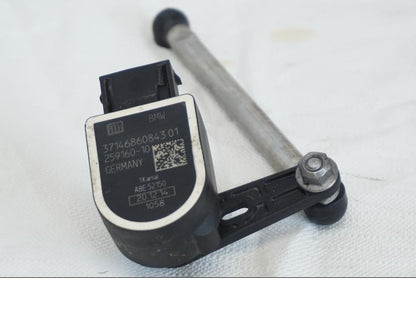 Höger sida på Nivåsensor från en BMW K 1600 -2015 motorcykel.