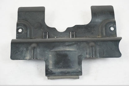 Baksidan på Värmeskydd från en Kawasaki ER-6F -2010 motorcykel.