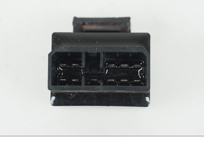 Vänster sida på Relä från en Yamaha XJ 900 -1997 motorcykel.