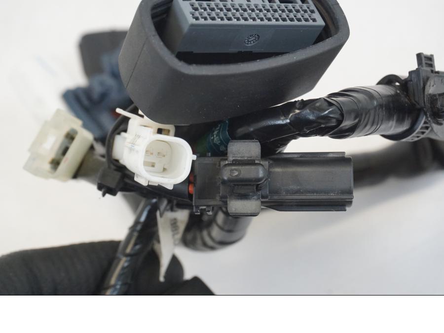 Extrabild2 på Kablage från en Yamaha MT-09 Tracer -2021 motorcykel.