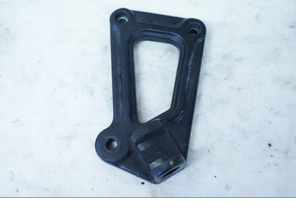 Framsidan på Fotpinnefäste från en Ducati 750 SS -1995 motorcykel.