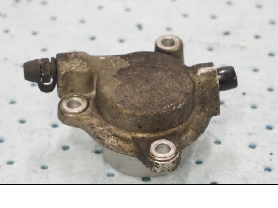 Framsidan på Kopplingslavcylinder från en Honda GL 1200 -1987 motorcykel.