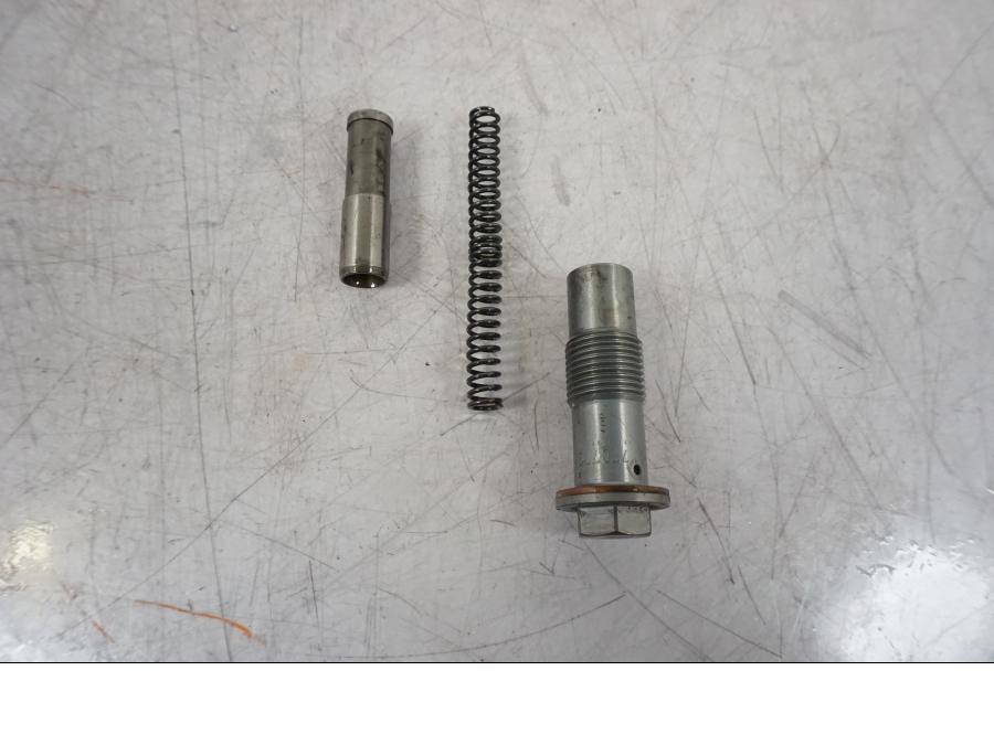 Framsidan på Kamkedjesträckare från en BMW R 1200 GS -2010 motorcykel.