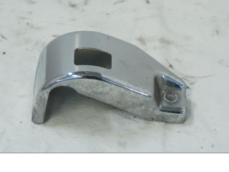 Baksidan på Bromsvätskebehållarkåpa från en Kawasaki VN 1500 -1996 motorcykel.