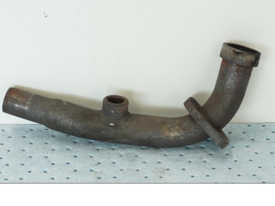 Framsidan på Grenrör från en Yamaha X-Max 250 -2016 scooter.