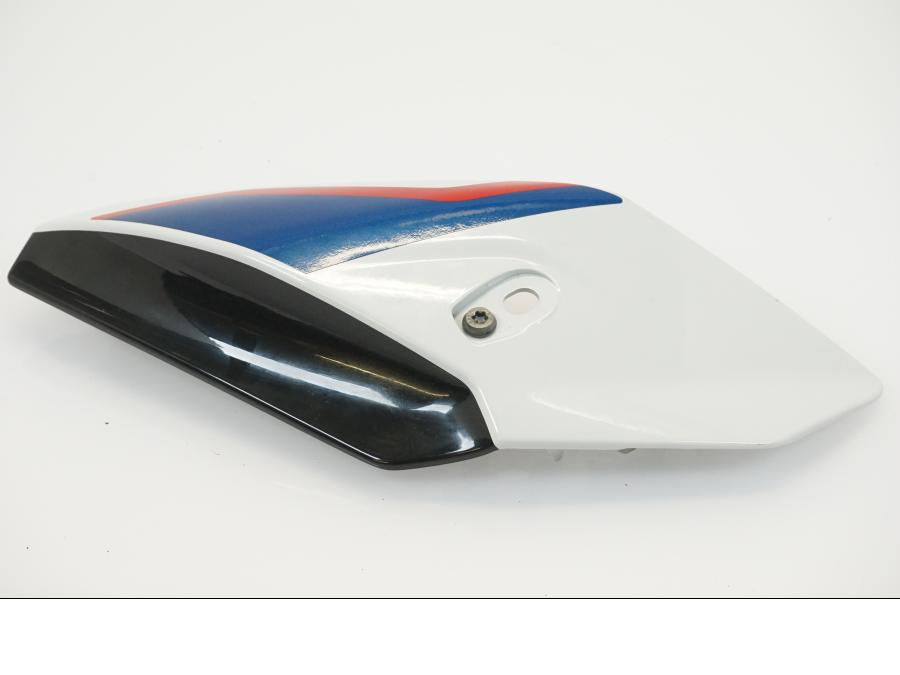 Baksidan på Strålkastarkåpa från en BMW S 1000 R -2019 motorcykel.