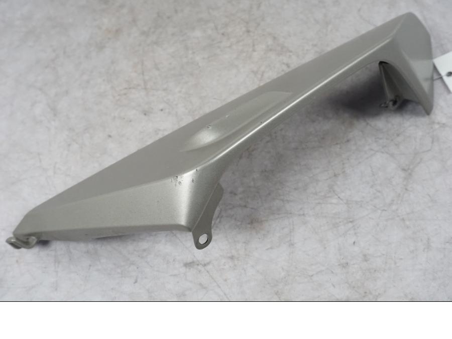 Vänster sida på Sidkåpa från en BMW K 1600 GTL -2015 motorcykel.