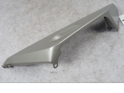 Vänster sida på Sidkåpa från en BMW K 1600 GTL -2015 motorcykel.