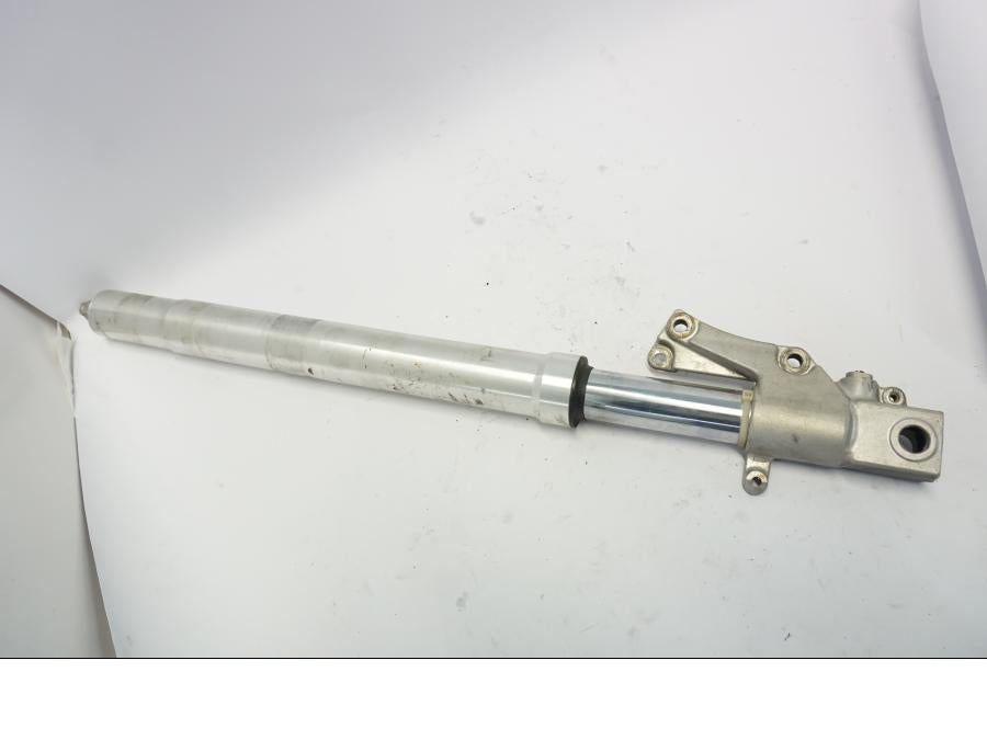 Baksidan på Gaffelben från en Suzuki GSX-R 750 -1992 motorcykel.