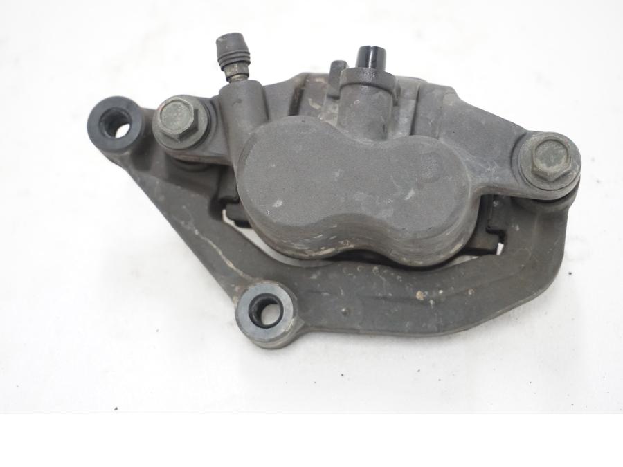 Framsidan på Bromsok från en Yamaha MT-03 -2007 motorcykel.