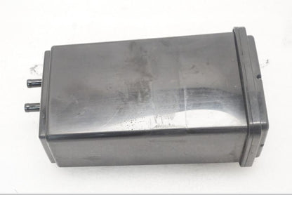 Framsidan på Fuel Evap System från en Kawasaki Z 400 -2020 motorcykel.