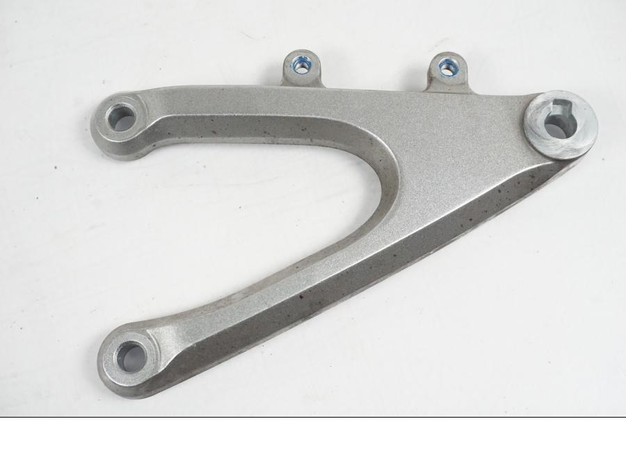 Framsidan på Fotpinnefäste från en Yamaha YZF 1000 R1 -2007 motorcykel.