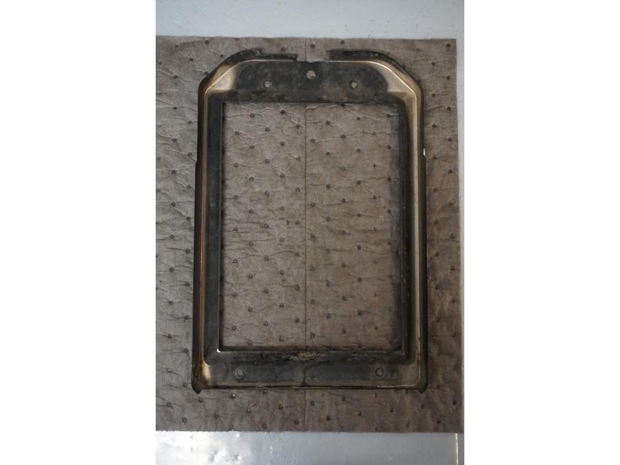 Baksidan på Vattenkylram från en Kawasaki VN 1500 Mean Streak -2003 motorcykel.