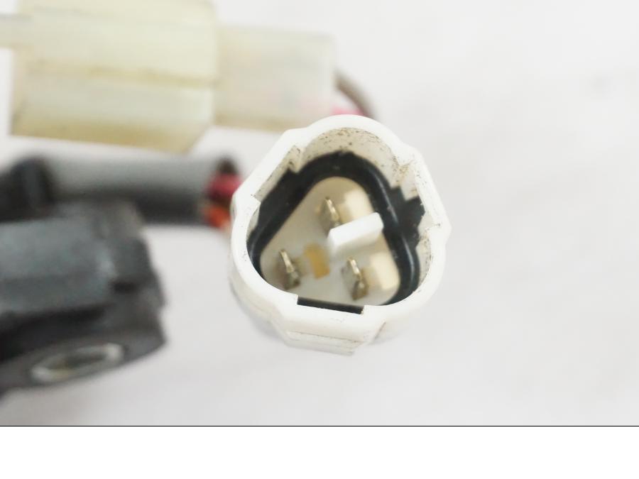 Höger sida på Avgasspjällmotor från en Kawasaki ZX-6R -2011 motorcykel.