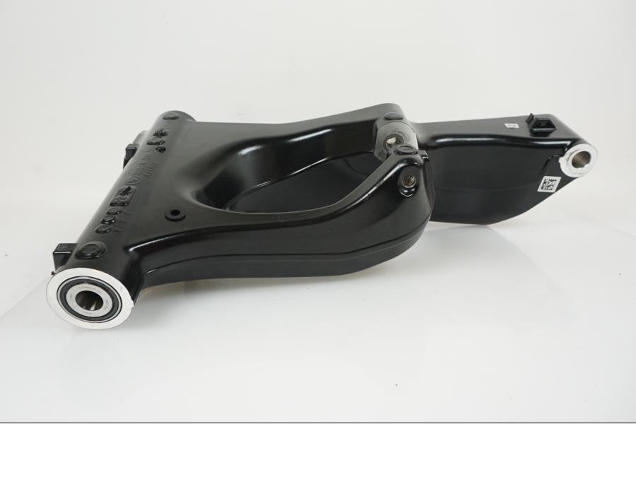 Vänster sida på Sving från en BMW R 1250 GS -2023 motorcykel.