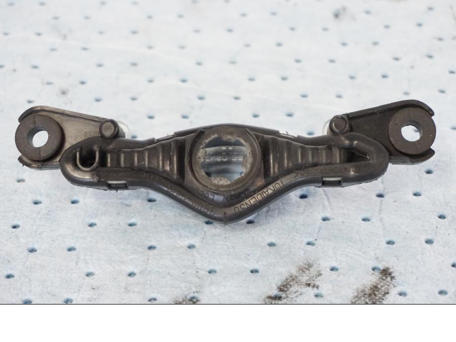 Snett uppifrån på Parkeringsljus från en Suzuki GSX-R 1000 -2008 motorcykel.