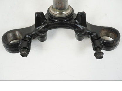 Baksidan på Gaffelkrona från en Honda CBR 125 R -2006 motorcykel.