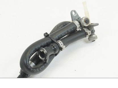 Höger sida på Bensinkran från en KTM 690 SM -2008 motorcykel.