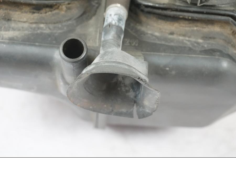 Snett uppifrån på Luftburk från en Honda CBR 1000 F -1999 motorcykel.