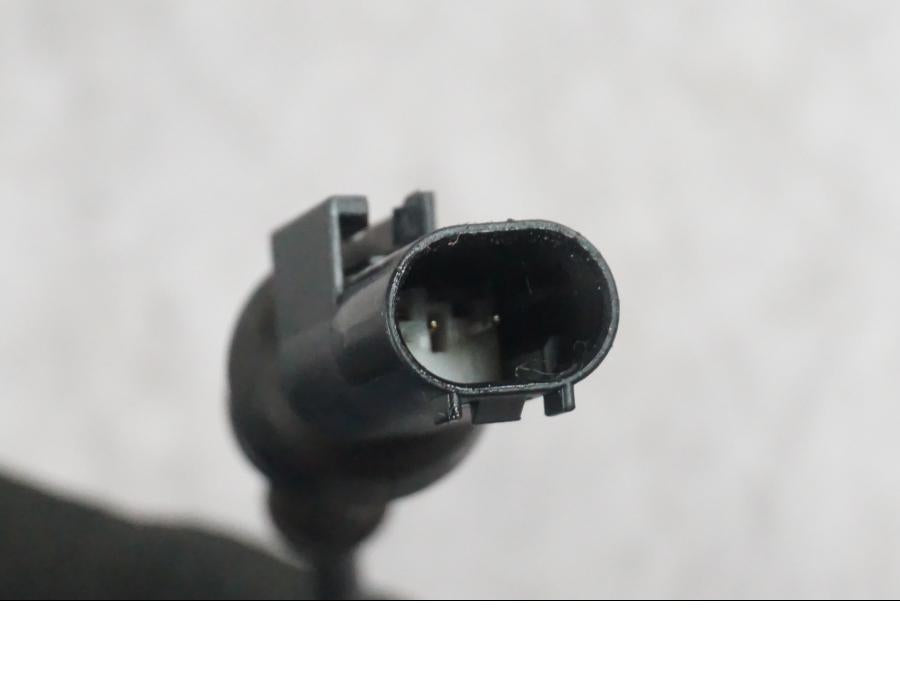 Snett uppifrån på Gaffelbensdelar från en Ducati Multistrada V4 -2024 motorcykel.