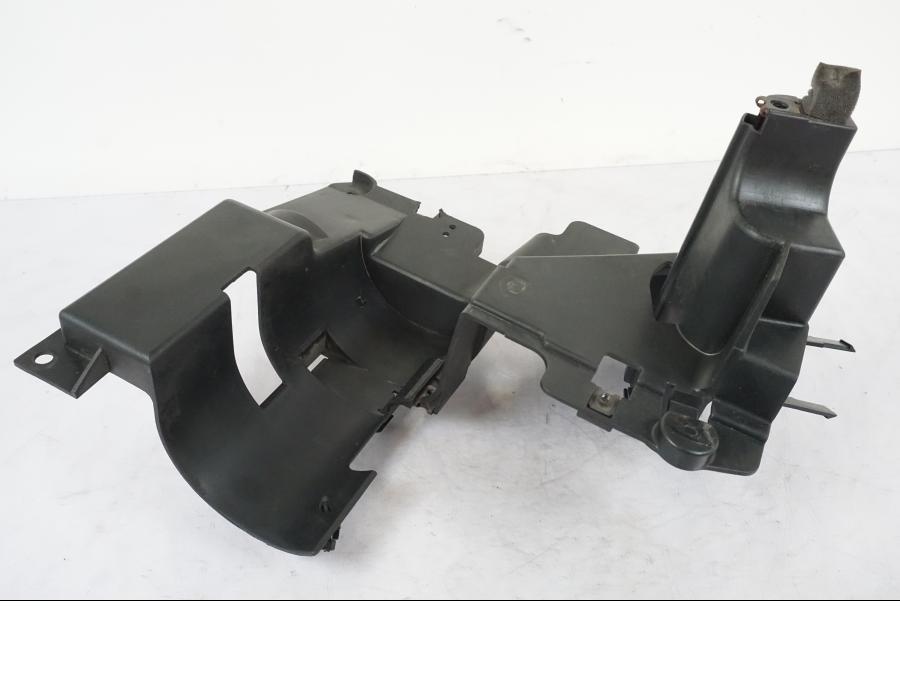 Extrabild4 på Plast från en Yamaha XVS 1100 -2004 motorcykel.