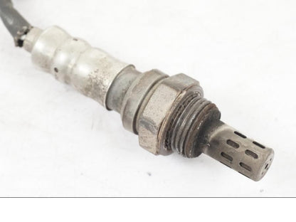 Baksidan på Lambdasond från en BMW R 1200 GSA -2012 motorcykel.