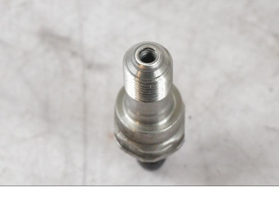 Höger sida på Bromsledning från en BMW K 1600 GTL -2015 motorcykel.