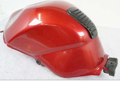 Höger sida på Bensintank från en Honda NT 650 V -2002 motorcykel.