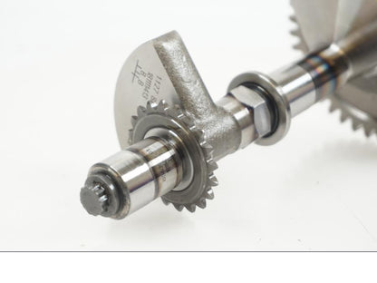 Snett uppifrån på Motordelar från en BMW F 850 GS -2019 motorcykel.