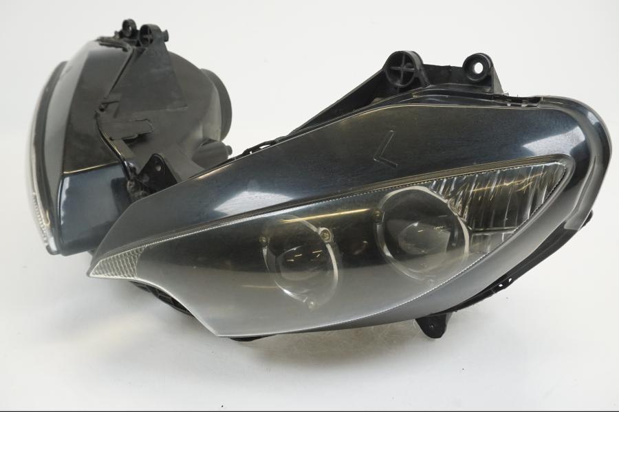 Höger sida på Strålkastare från en Yamaha YZF R6 -2006 motorcykel.