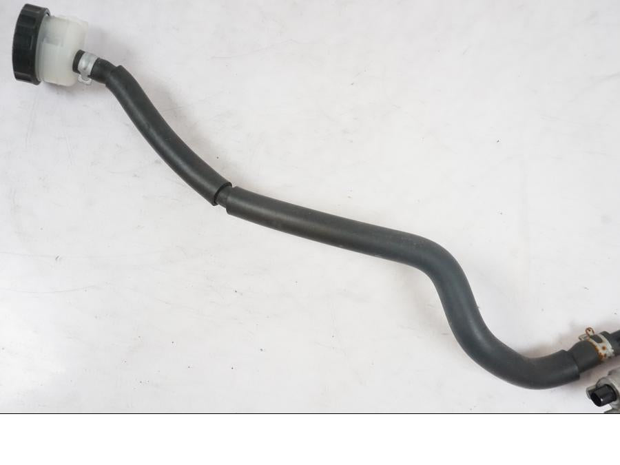 Extrabild1 på Bromshuvudcylinder från en Kawasaki ZZ-R 1400 -2009 motorcykel.