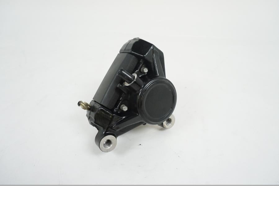 Framsidan på Bromshuvudcylinder från en Yamaha XVS 1100 -2003 motorcykel.