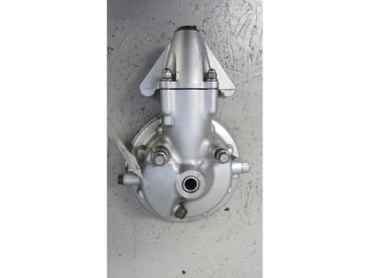 Framsidan på Slutväxel från en Yamaha XVS 1100 -2002 motorcykel.