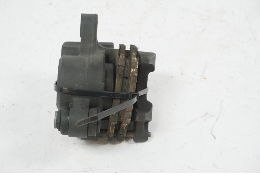 Höger sida på Bromsok från en Honda CBR 1000 RR -2004 motorcykel.