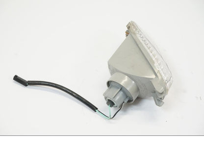 Snett nerifrån på Blinkers från en Suzuki GSX 1300 R -2008 motorcykel.