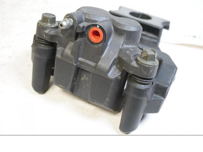 Baksidan på Bromsok från en Yamaha YZF 1000 R1 -2003 motorcykel.