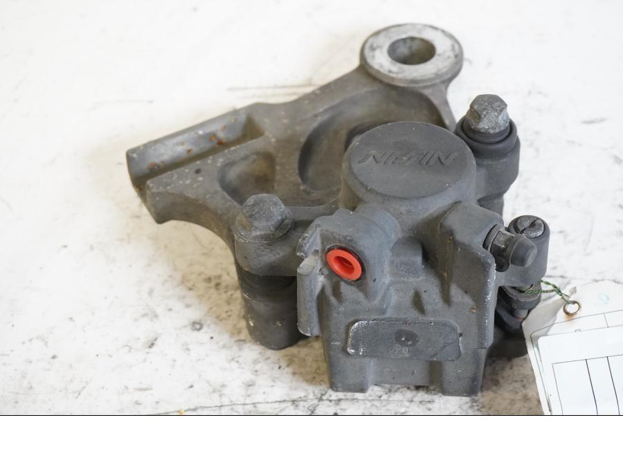 Framsidan på Bromsok från en Honda CBR 600 -2002 motorcykel.