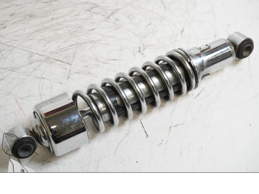 Framsidan på Stötdämpare från en H-D Sportster 1200 XL1200C -1999 motorcykel.