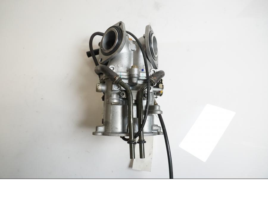 Höger sida på Spjällhus från en Kawasaki VN 1600 Mean Streak -2004 motorcykel.