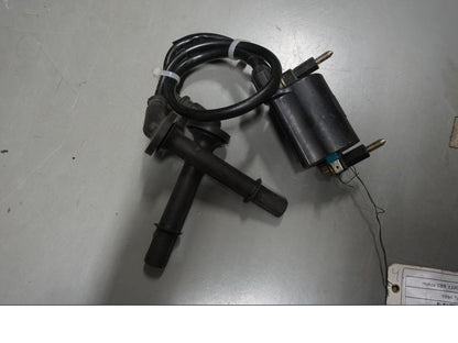 Framsidan på Tändspole från en Honda CBR 1100 XX -2000 motorcykel.