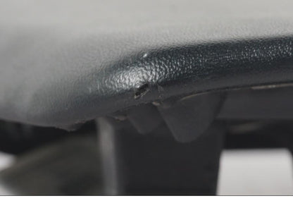 Snett nerifrån på Sadel från en Honda CBR 1000 RR -2009 motorcykel.