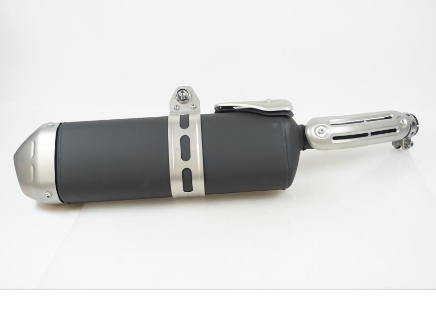 Framsidan på Ljuddämpare från en Yamaha Tenere 700 -2019 motorcykel.