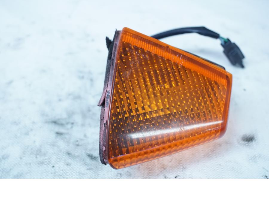 Framsidan på Blinkers från en Honda VFR 750 -1992 motorcykel.