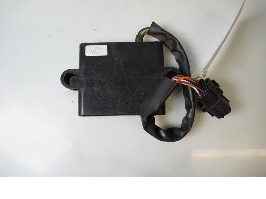 Framsidan på CDI / ECU från en Triumph Legend TT -2000 motorcykel.