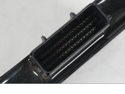 Extrabild6 på <p>Låssats från Yamaha MT-07 2014.</p>

<p>1st nyckel (svart), tändningslås, antenn, sadellås, CDI och tanklock.</p> motorcykel.