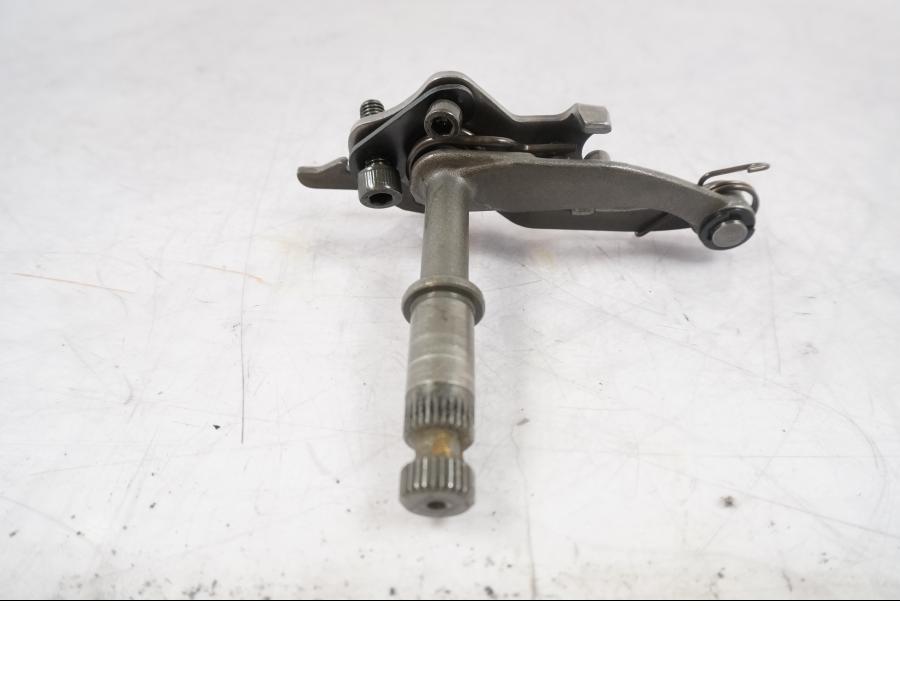 Baksidan på Växelarm från en Ducati Multistrada 1260 -2020 motorcykel.