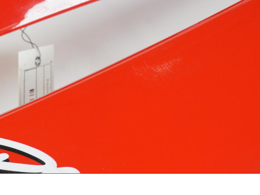 Snett nerifrån på Sidkåpa från en Triumph Daytona 675 -2007 motorcykel.