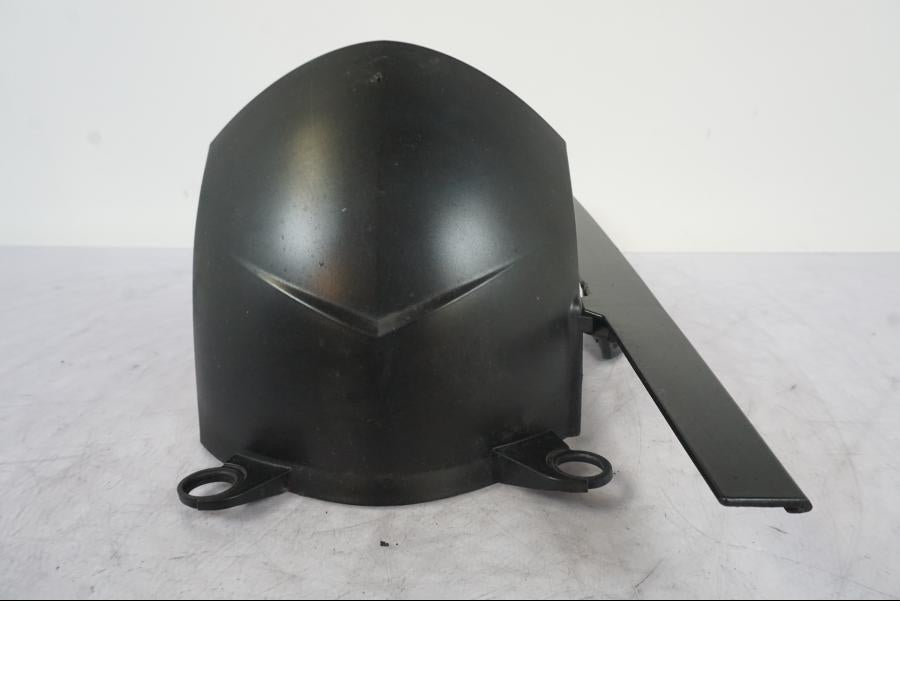 Snett uppifrån på Svingskärm från en KTM 990 Super Duke -2006 motorcykel.