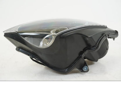 Höger sida på Strålkastare från en Honda VFR 800 -2003 motorcykel.