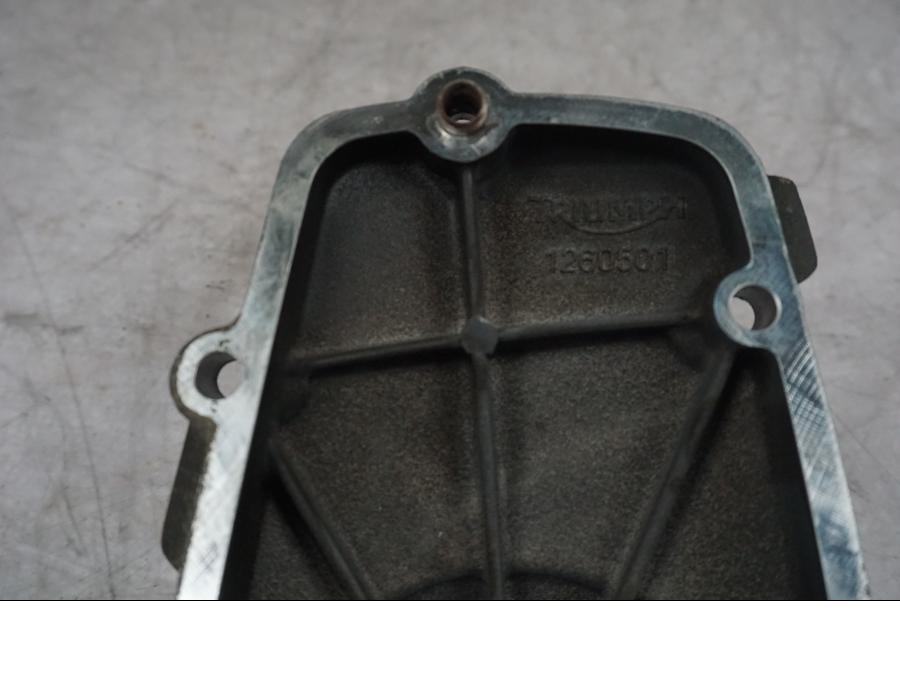 Snett uppifrån på Motorkåpa från en Triumph Tiger Explorer -2016 motorcykel.